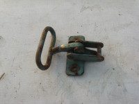 ZATVARAČ ZA STRANICU   OD  PRIKOLICE   ŠALJEM  POŠTOM