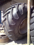 Guma 680/75R32