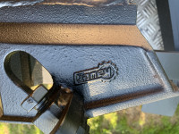 Nosač prednjeg utovarivača