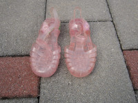 Sandale za vodu , br. 24