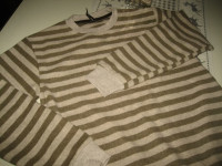 MAJICA NA PRUGE,TOPLA,ZIMSKA ZA 10 GODINA - NOVO