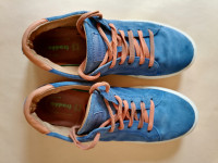 Frodo dječje cipele/tenisice prodajem te vrijedan poklon!!