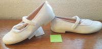 Geox nove nenošene bijele lakirane cipele balerinke djevojčice 36