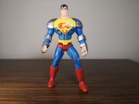 Superman zuti oklop figura