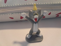 Tom ( Tom & Jerry crtić ) , Kinder Surprise figurica