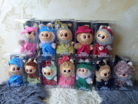 Labubu privjesak s odjećom