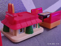 Mini McDonald's 2025. Figure