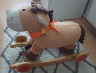 Njihalica i guralica sa zvukovima