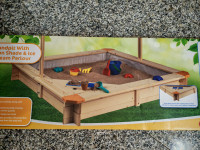 Playtive drveni dječji pješčanik s krovom – NOVO, neotvarano