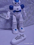 Robot JJRC Cady Wile ili Cady Wida. To
