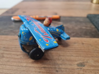 Stara dječja igračka  - Avion