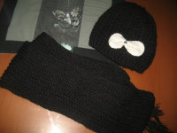 CRNI KOMPLET KAPA I ŠAL  - NOVO