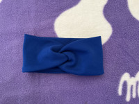 Kraljevsko plava traka za kosu