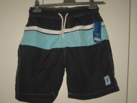 KRATKE HLAČE - ŠORC VEL. 152/158 -  NOVO