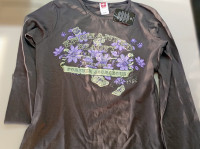 Majca nova, sa etiketom