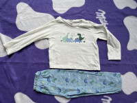 Dvodijelna pidžama s dinosaurima 98