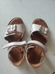 Prodajem Ciciban kozne sandale br.29