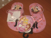 SANDALE VEL. 25/26 - NOVO