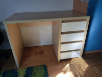 Dječji radni stol