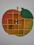 Zidna polica u obliku jabuke