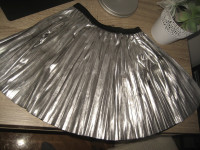 SREBRNA PLISIRANA SUKNJA ZA 6-9 GODINA