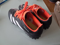 ADIDAS Predator tenisice prodajem, br. 38