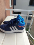 SUPER POVOLJNO - DJEČJE ADIDAS VISOKE TENISICE