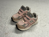 New Balance roze kožne tenisice broj 25