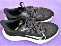 Nike tenisice br. 36 Running air zoom winflo