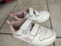 Prodajem djecje tenisice br.28