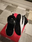 Puma tenisice br. 25.