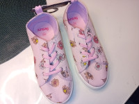 Tenisice br.34 - NOVO