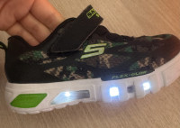 Skechers tenisice vel. 25