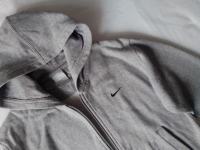 Nova siva Nike trenirka/jakna s kapuljačom, vel. 10 (10 godina)