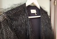 Crna vesta univerzalni broj.