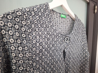 Svečana vesta na kopčanje Beneton broj 150