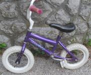 bicikl dječji kotači 12 ispravan napumpanih guma spreman za vožnju