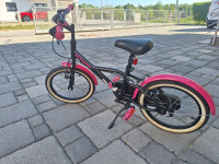 Bicikl za djevojčice, 4-6 godina, pomoćni kotači, 60 eura