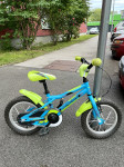 Dječji bicikl Genesis + dvije kacige