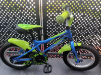 Dječji bicikl Genesis Matrix 14 s pomoćnim kotačima