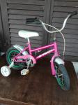 Mali dječji bicikl za djevojčice, sa pomoćnim kotačima