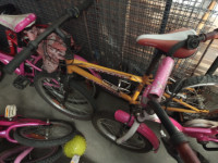 razni dječji bicikli