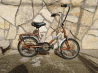 Stari dječji bicikl