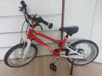 Woom 3 s dodatnom opremom, kao nov, pod jamstvom