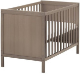 Ikea Sundvik + 2 madraca Vyssa