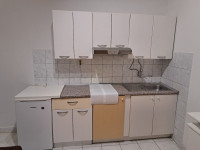 POKLANJAM KUHINJU+KAUČ