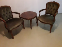 Stol i dvije fotelje