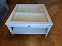 Stolić za dnevni boravak