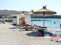 dajem u najam kuću za odmor dugoročno 2+1 žaborić - šibenik