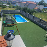 Dnevni najam kuće u Splitu sa bazenom